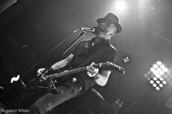 Grandiose Stimmung: Danko Jones im Gaswerk