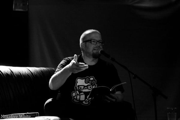 Nicht ganz so düster - Christian von Aster