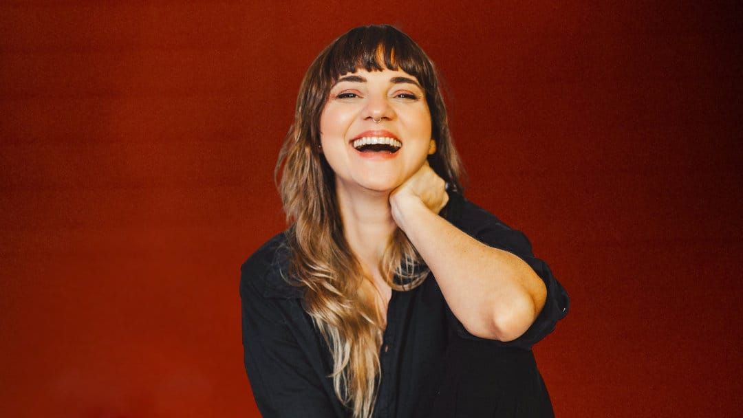 JØY Brandt apresenta show em formato acústico e intimista