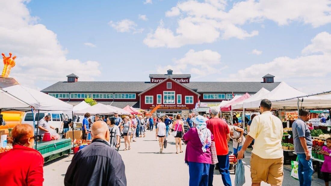 A charmosa vila de St. Jacobs abriga a maior feira permanente do Canadá
