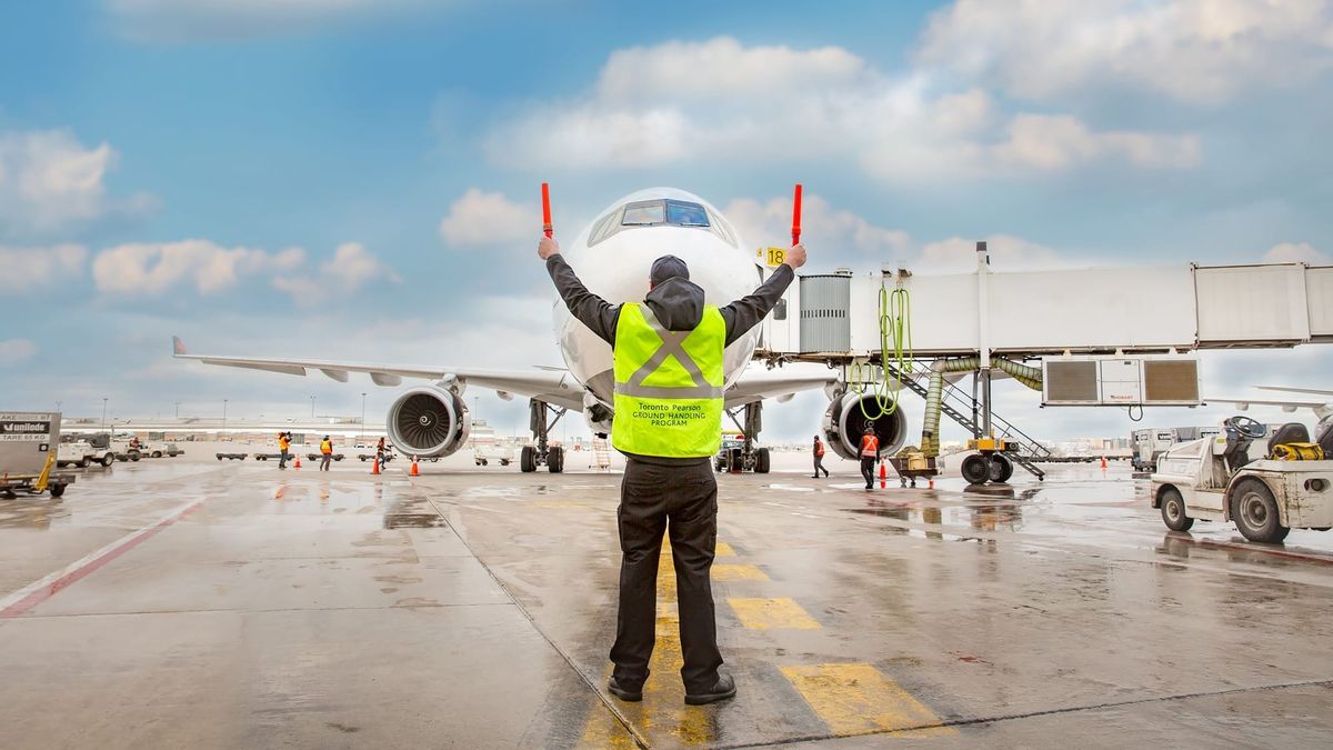 Toronto Pearson promove feira de empregos com oportunidades no setor aéreo