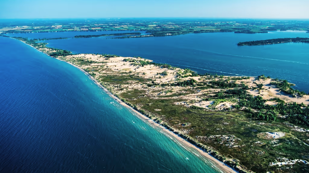 Sandbanks é reconhecida entre as melhores praias canadenses