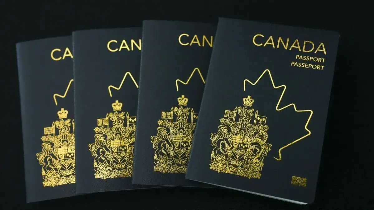 Mais canadenses já podem renovar o passaporte pela internet