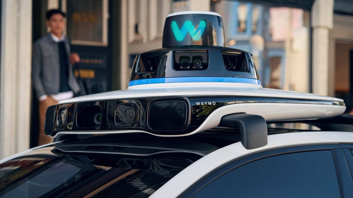 Waymo prevê corridas sem motorista para 2028