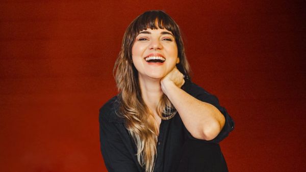 JØY Brandt apresenta show em formato acústico e intimista