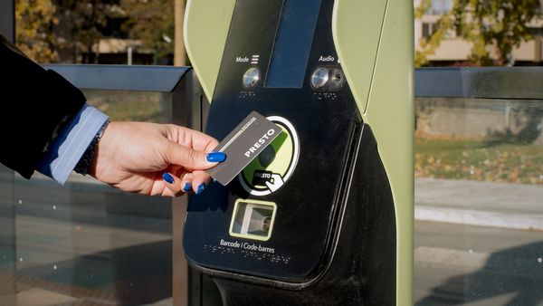 TTC avalia plano que pode gerar economia a passageiros frequentes com viagens grátis