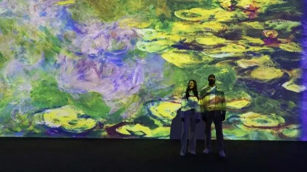 Monet ganha exposição imersiva com projeções em 360 graus