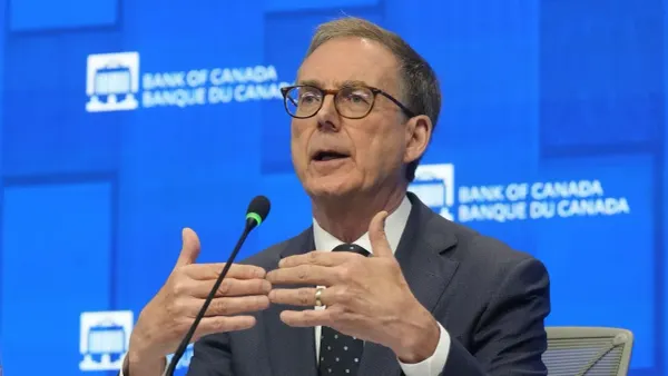 Banco do Canadá mantém taxa de juros e alerta para risco de novas altas