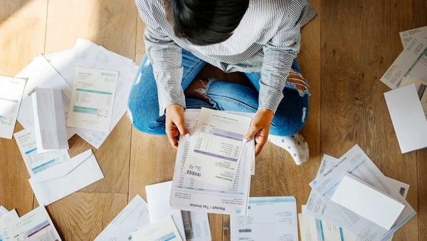 Pedidos de permissão de estudo passam por análise financeira mais rigorosa