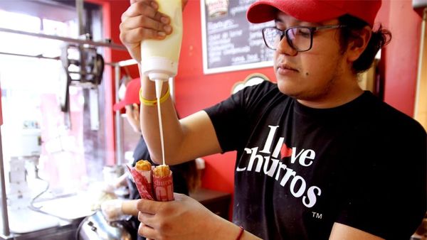 Tour gastronômico explora sabores do Kensington Market