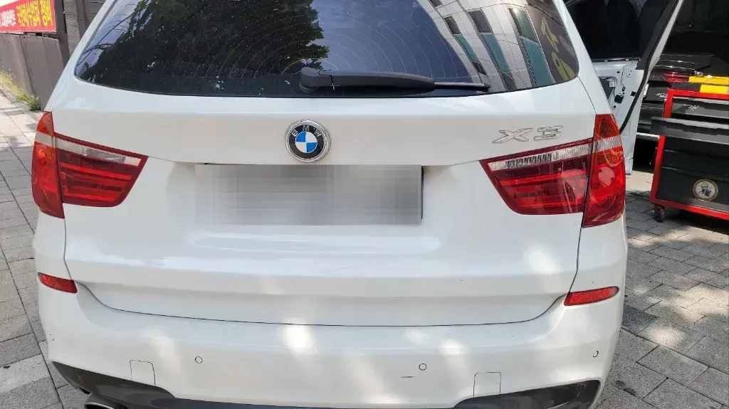 BMW X3 모델입니다.