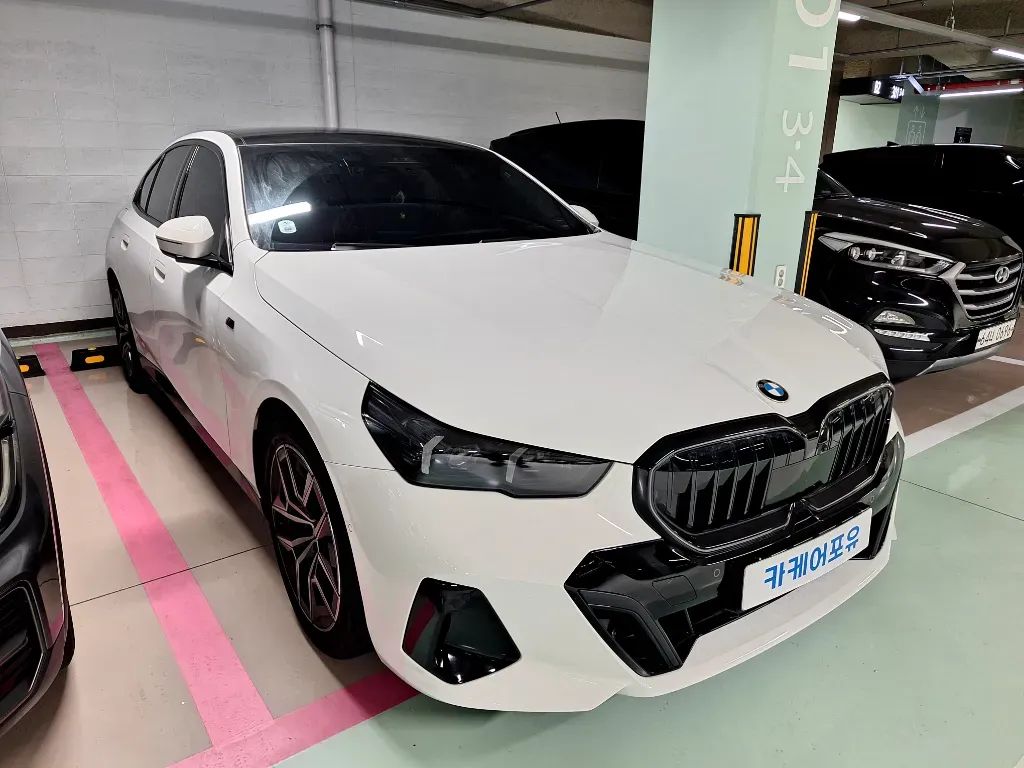 BMW 5시리즈 520i 범퍼 물피도주 프론트 범퍼