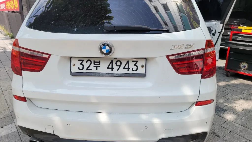 BMW X3 모델입니다.