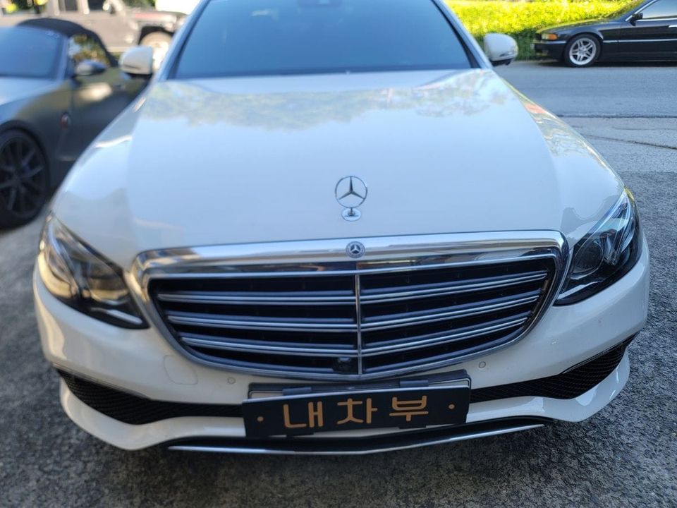 광주 양산동 벤츠 E300 엔진오일 및 브레이크 패드 교체 작업 by 내차를부탁해 광주점