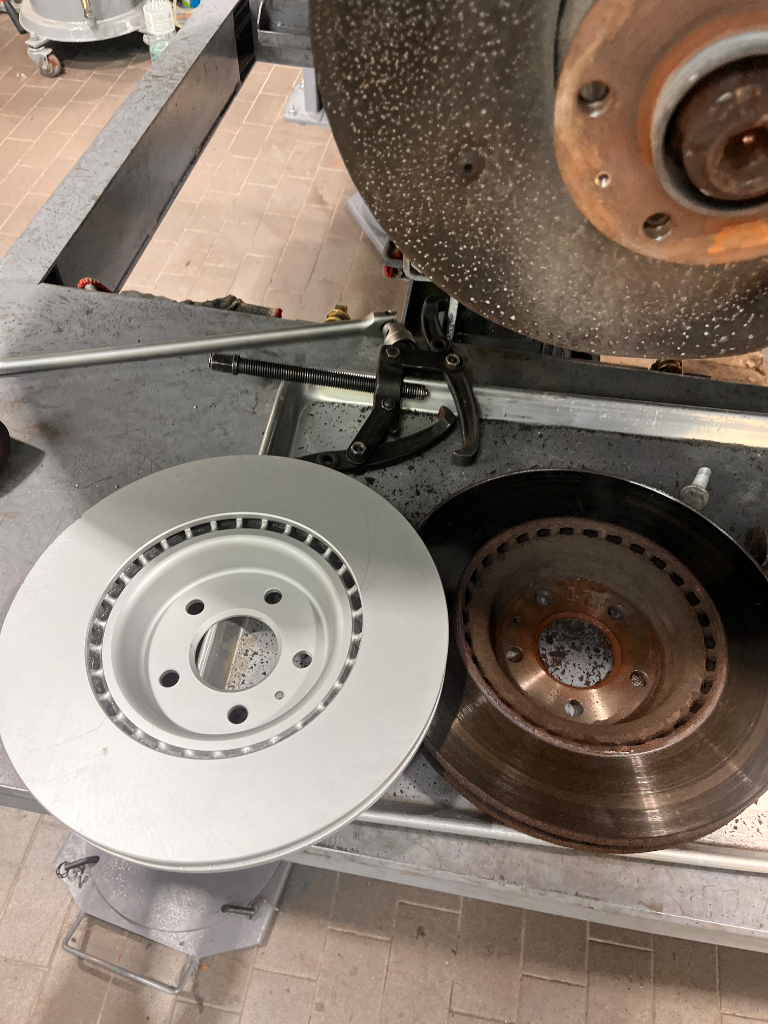 아우디 A7 브레이크 소음 및 진동 문제 처리