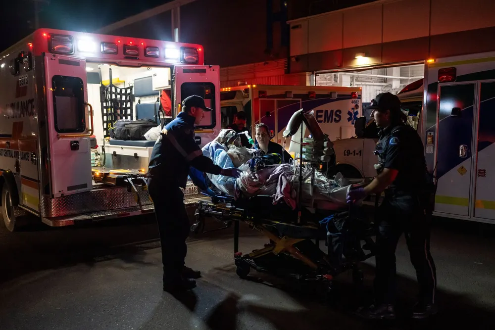 加拿大军事基地大火造成4名军人死亡，数十人重伤