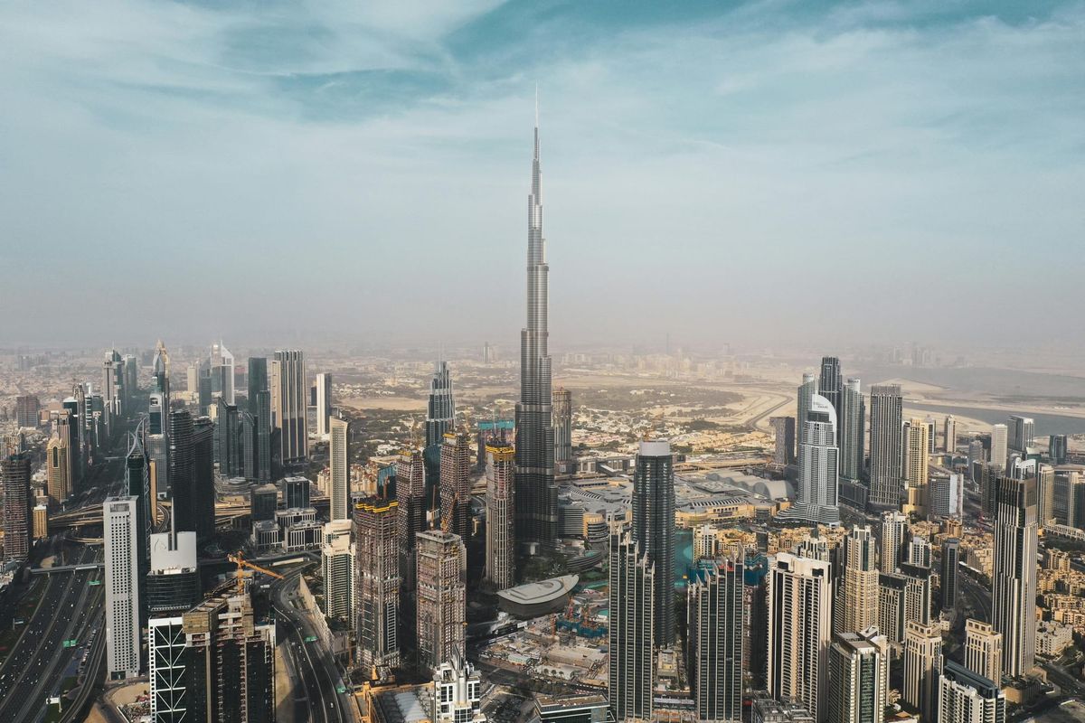 Thinking About Moving to Dubai for Taxes? Why Florida Residency Often Makes More Sense for US Citizens