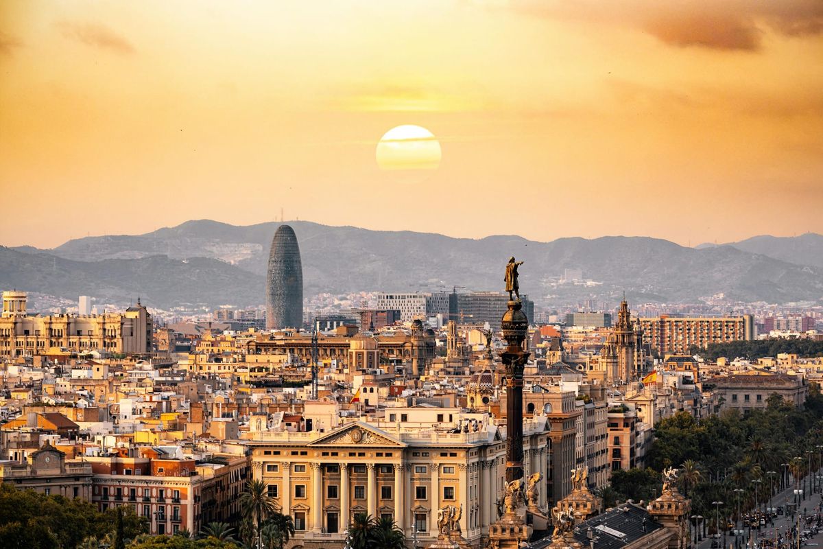10 Easiest Countries for Americans to Move To in 2026