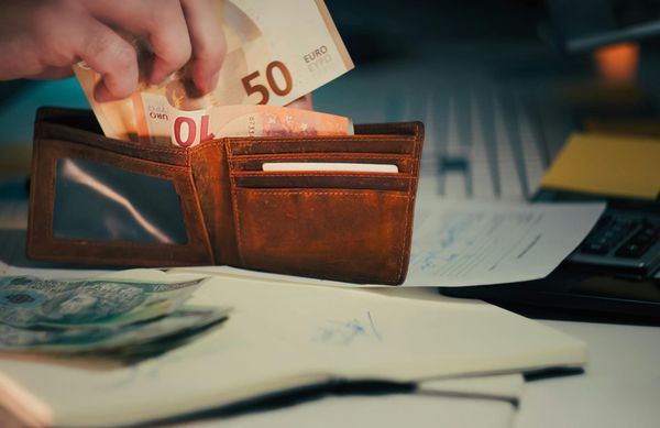 FBAR Explained: What US Expats Need to Know About FinCEN Form 114