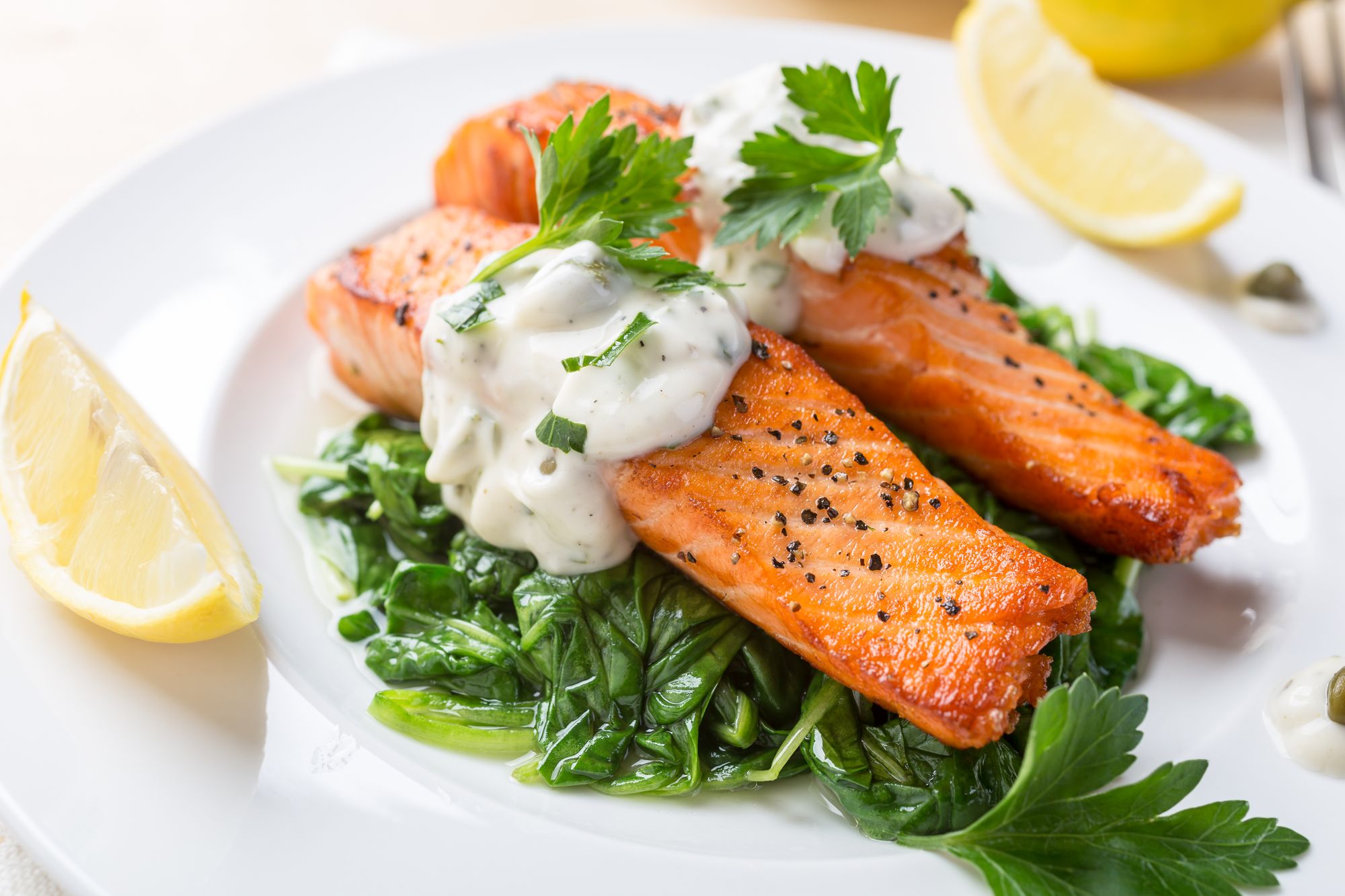 Salmon in Tarragon and Cream Sauce