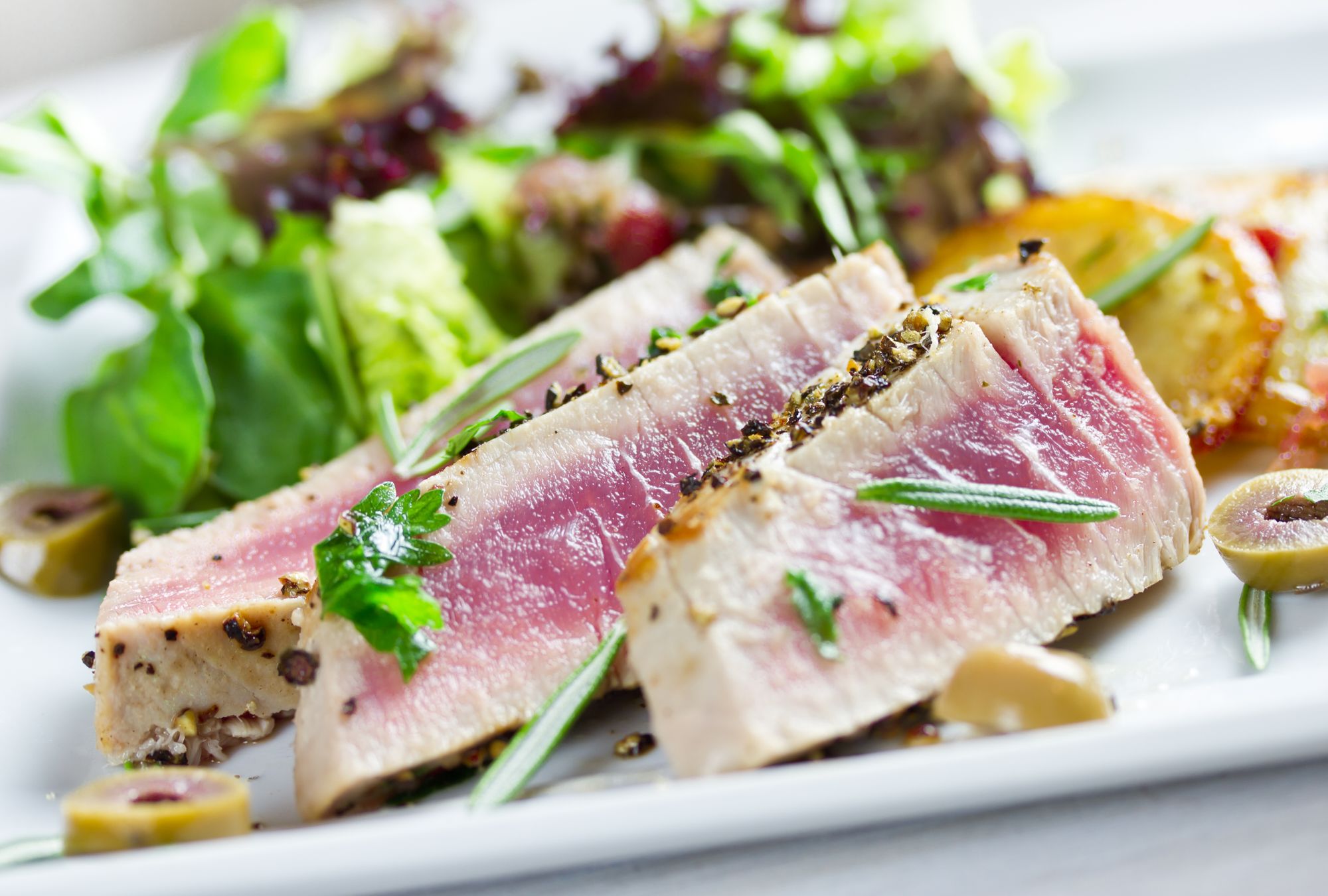 Chargrilled Tuna with Shoestring Potato
