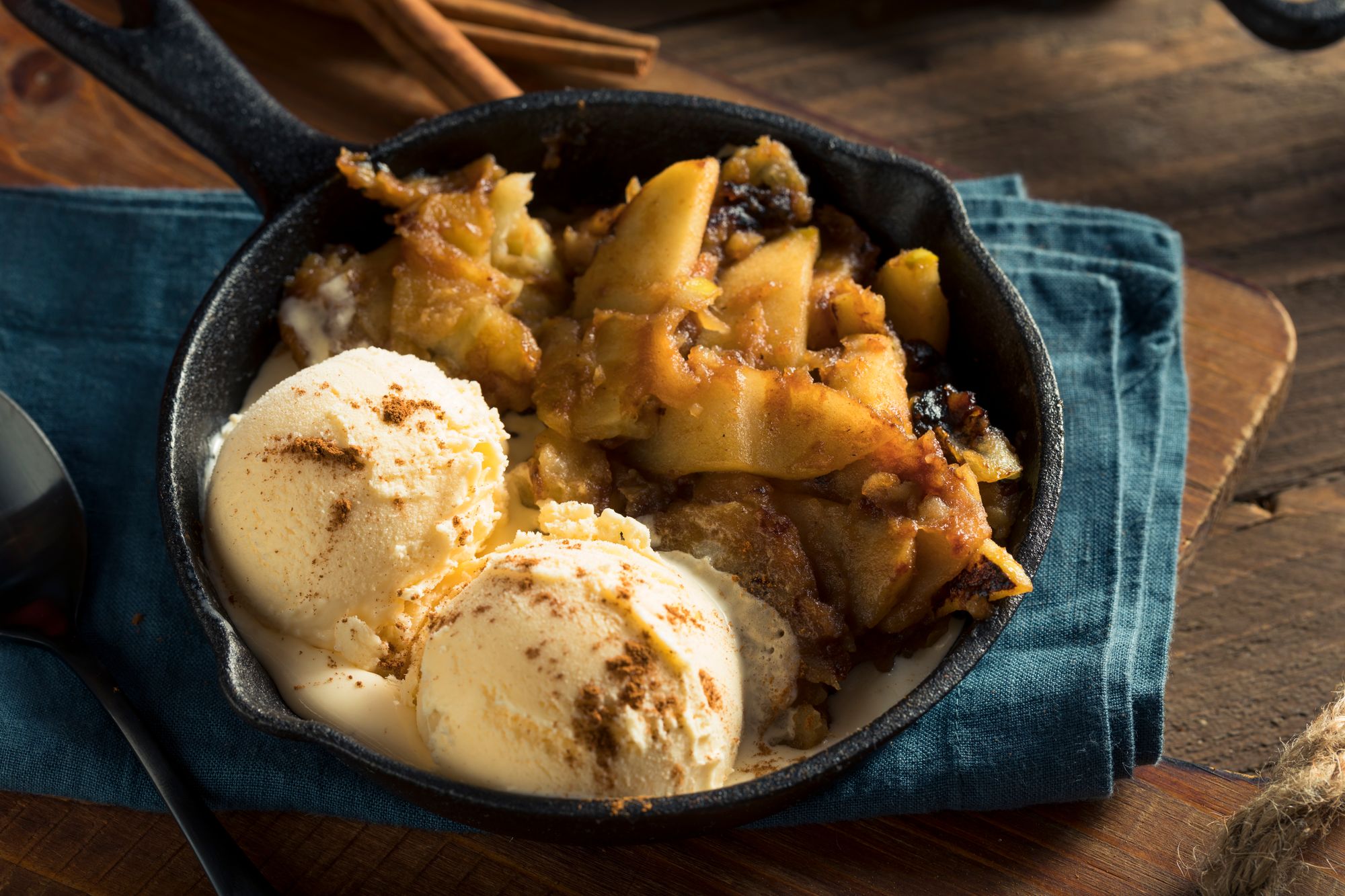 Apple Pie Sundae