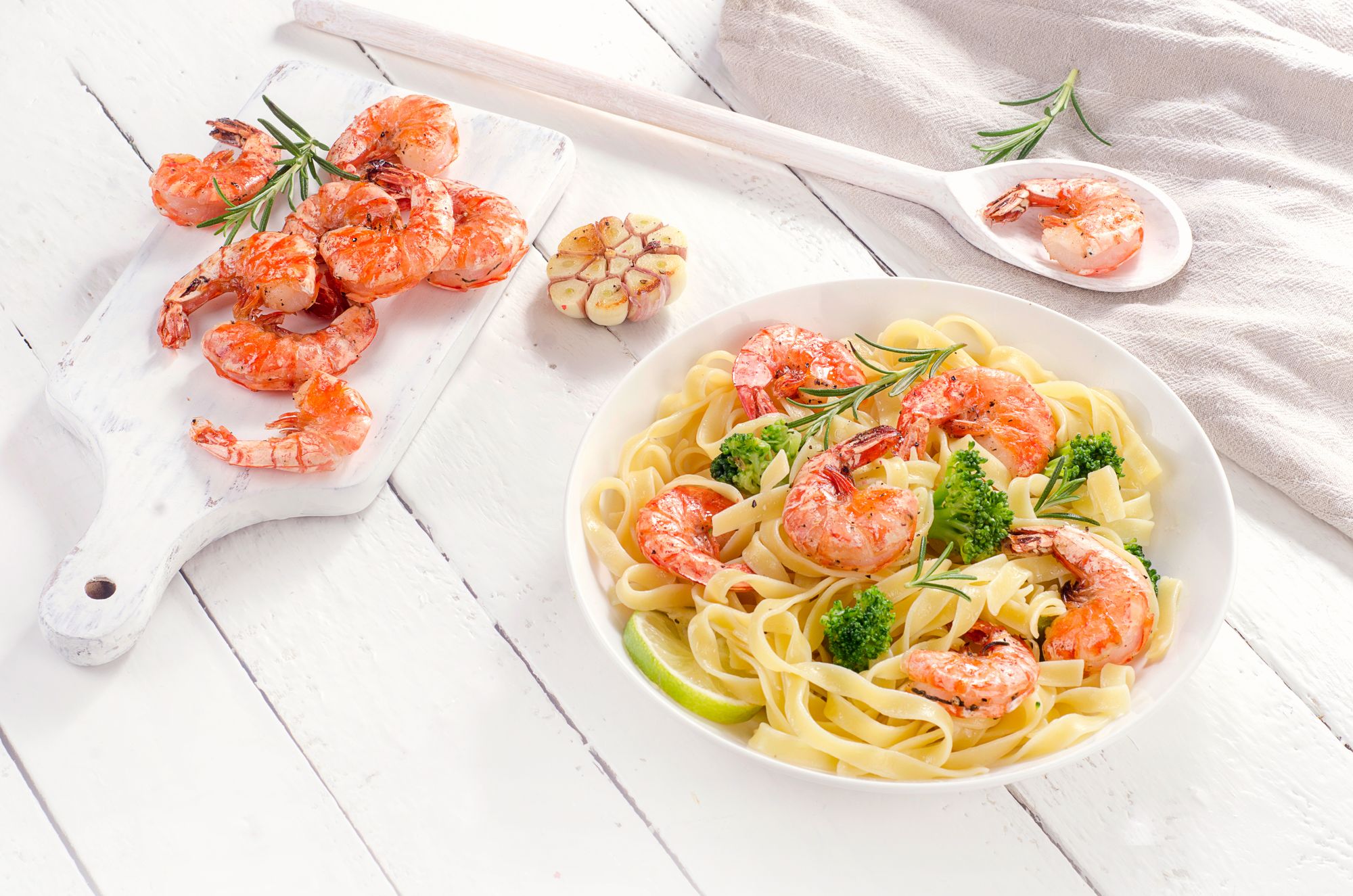 Tagliatelle with Zucchini, Prawns and Mint