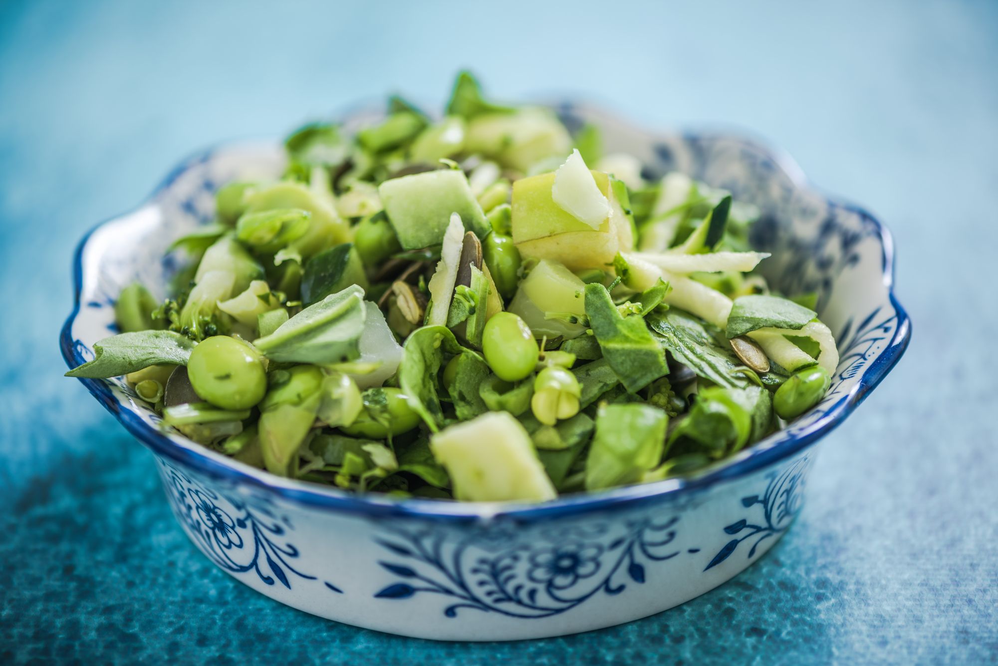 Green Garden Salad with Apple