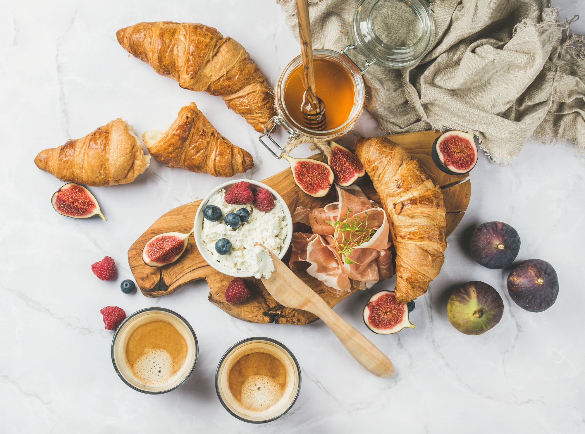 Croissants with Fig, Cheese and Prosciutto