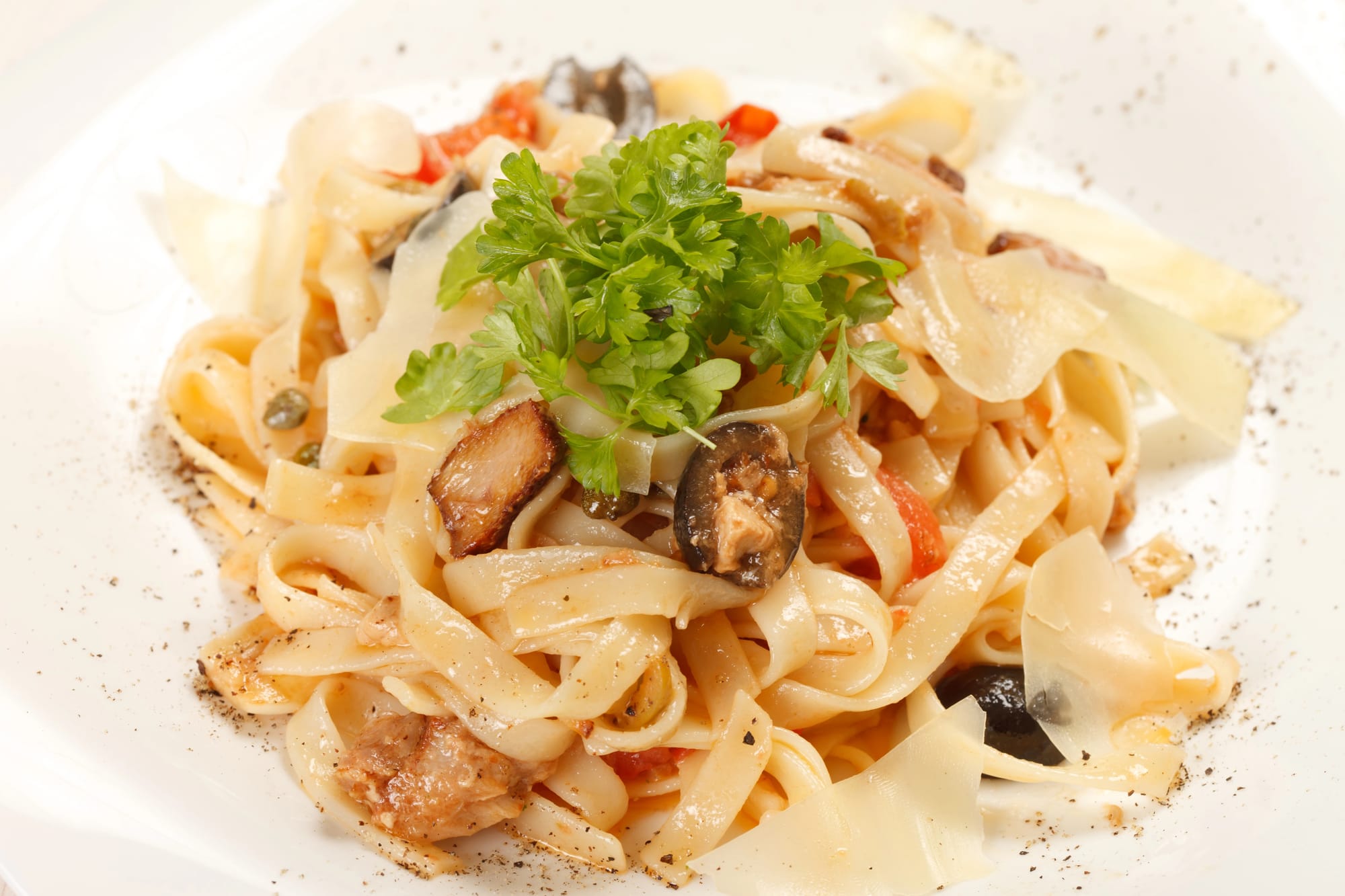 Olive Tapenade and Prosciutto Pasta