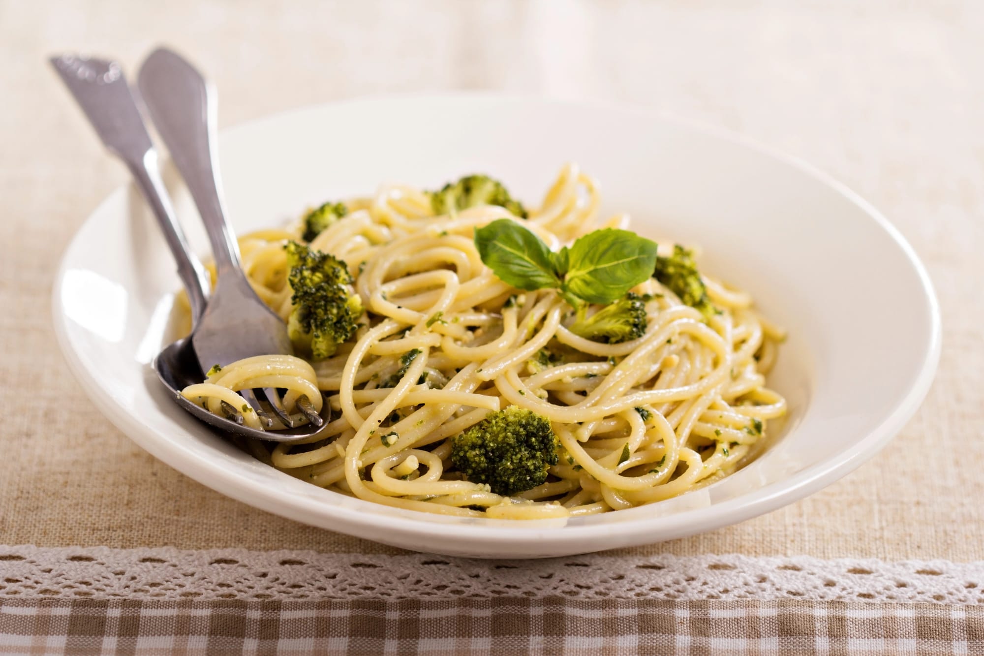 Broccoli Pesto Pasta