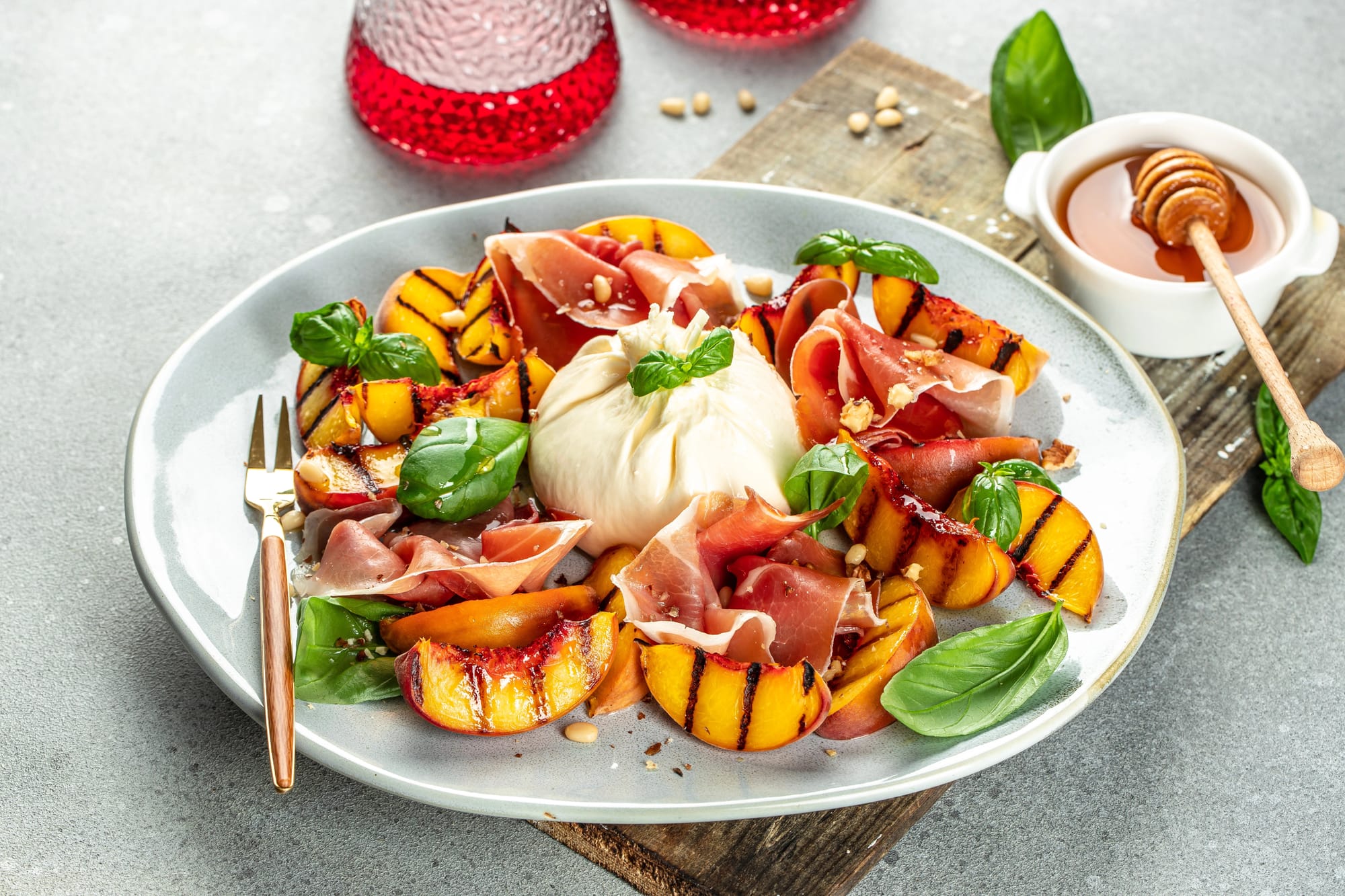 Grilled Peach, Burrata and Prosciutto Salad
