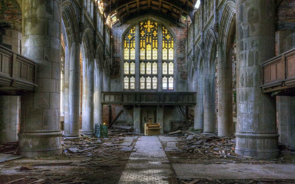 Belonging to a Church in a World with Weak Traditions
