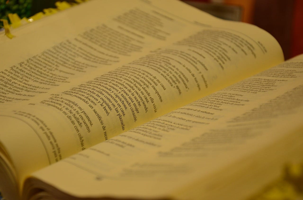 Earthen Vessels: The Early Reviews (Pt. 2) - Mere Orthodoxy | Christianity, Politics, and Culture
