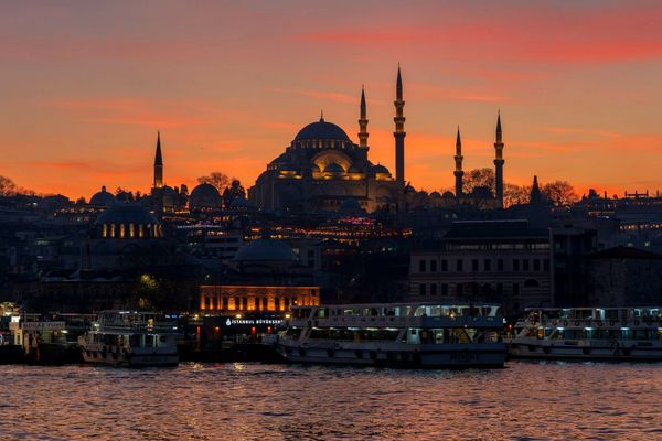 The Paradox of Istanbul: Between Crescent and Republic.