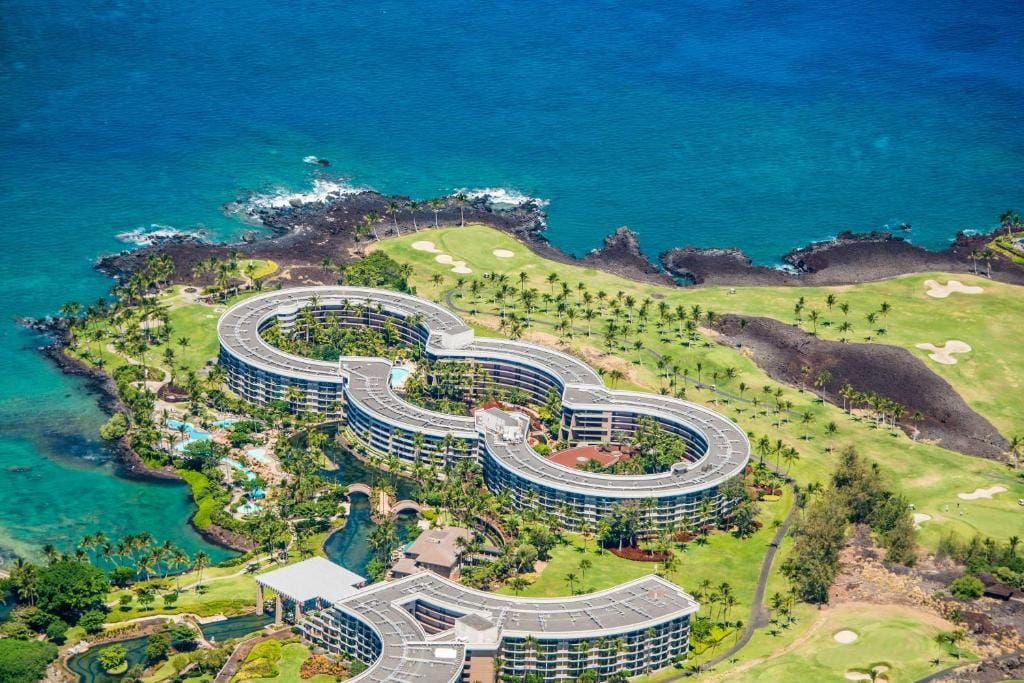 Hilton: 6 days/5 nights at the Ocean Tower, a Hilton Grand Vacations Club in Big Island of Hawaii for $1,199