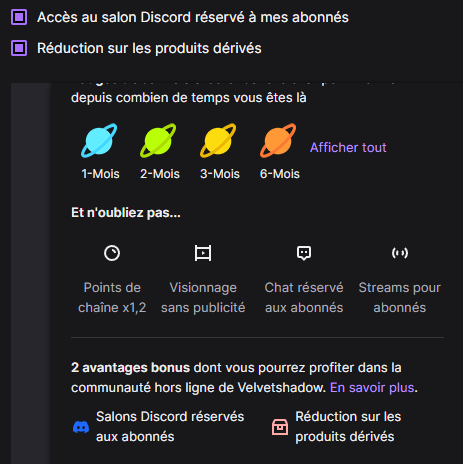 Capture de l'interface d'abonnement de Twitch. Les avantages cités plus haut s'y trouvent en tout petit, en pied de fenêtre.
