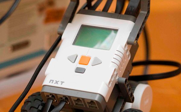 Community Building - the LEGO way.