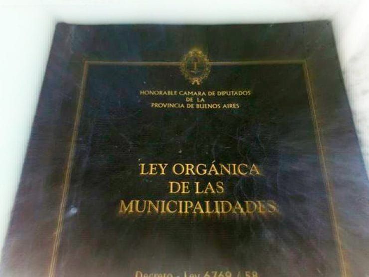 Una creación del gobierno de facto. Un símbolo de negación al reconocimiento de la autonomía municipal.