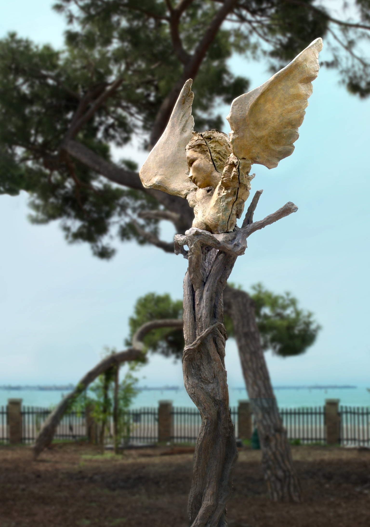 Romolo del Deo's work The Tree Of Life Which Is Ours on display in Venice