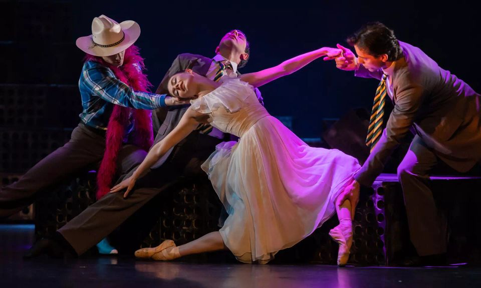 Critical Corner: A Streetcar Named Desire, Animal