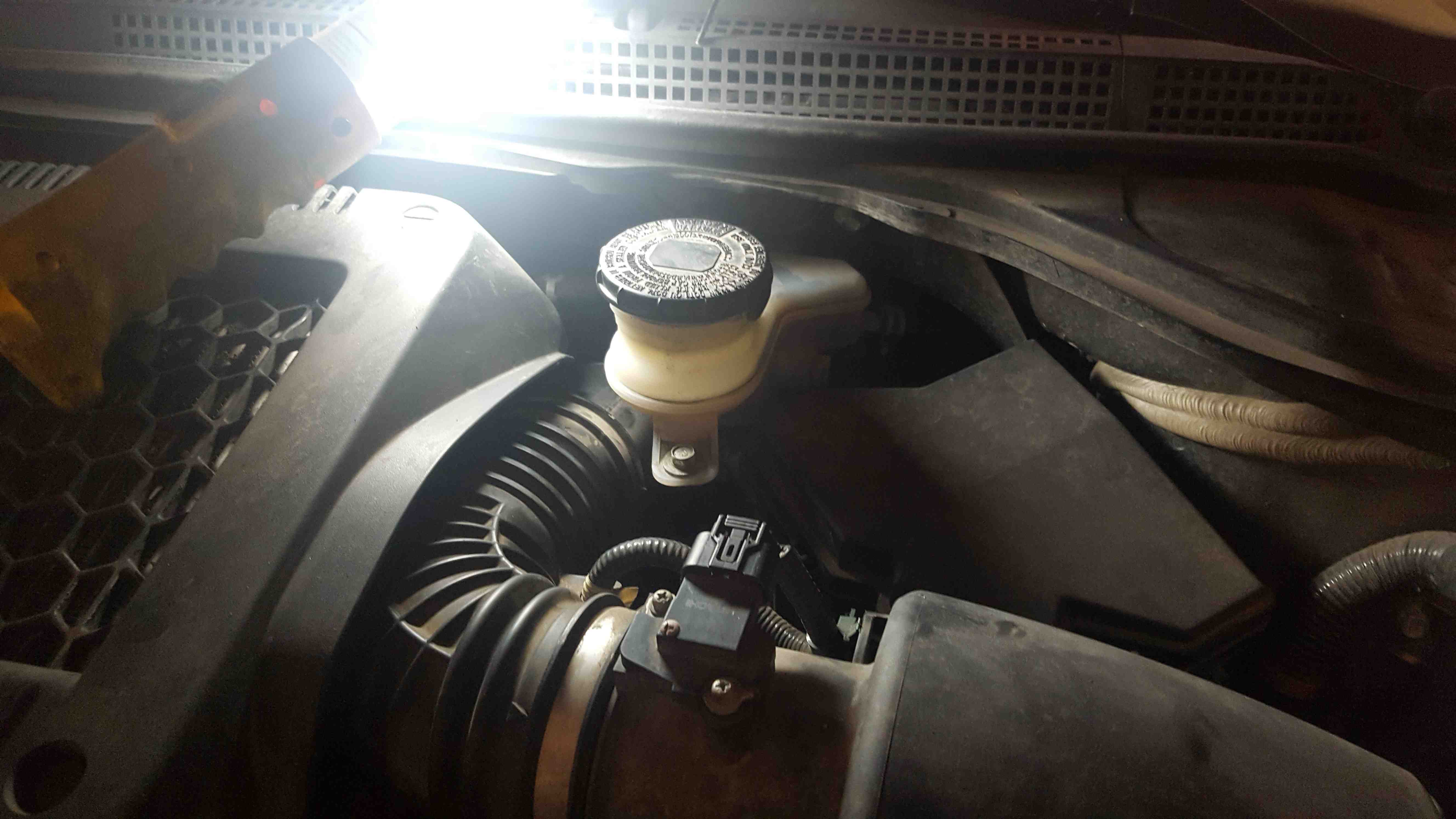 brake fluid reservoir