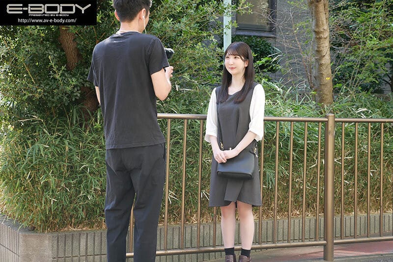 雪咲すみれ EBWH-086 巨乳OL克服性爱创伤的暗黑之旅