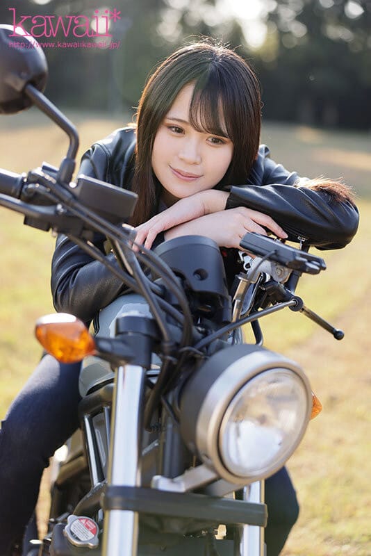 桃瀬真鈴 CAWD-664 潮吹天赋满点的女机车技师