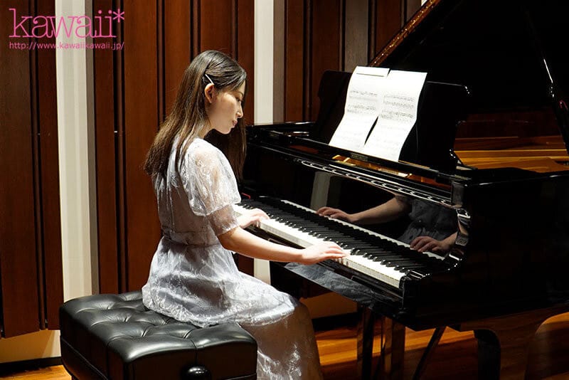 【茅野華】九州最撩人音乐老师,口技与魅力并存的极品女优