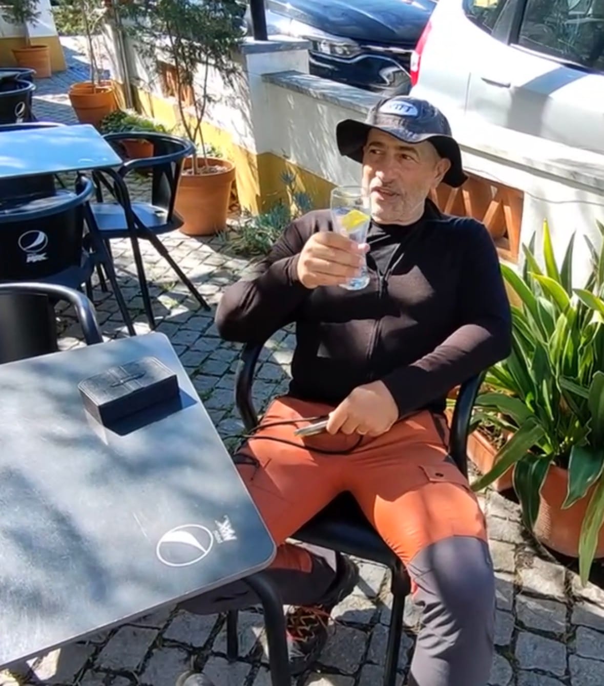 A roadside place serving food encountered during Franck’s walk across Europe.