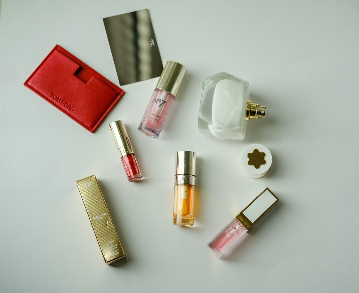 My Favourite Lip Oils for Soft, Glossy Lips