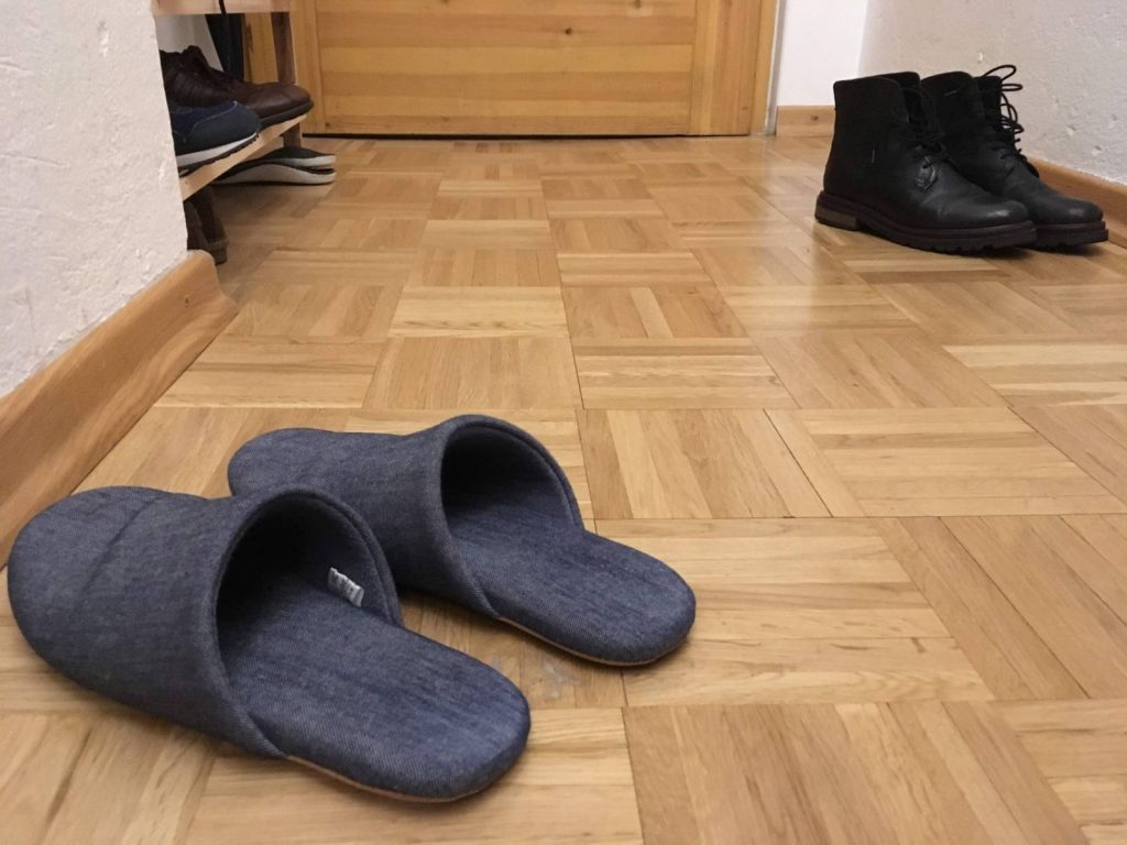 Zimmerreise Hausschuhe