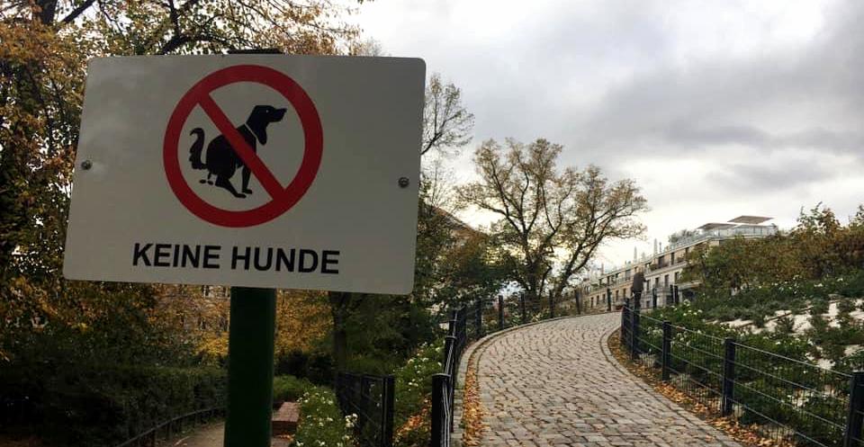 Hude Verbot Schild