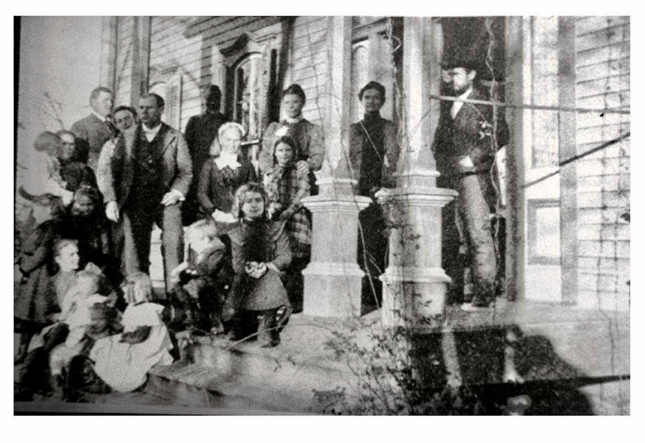  The Van Winkle Family.   Rock Van Winkle  is pictured in the back row in the shadow.  This is the only known photo of Rock Van Winkle. 